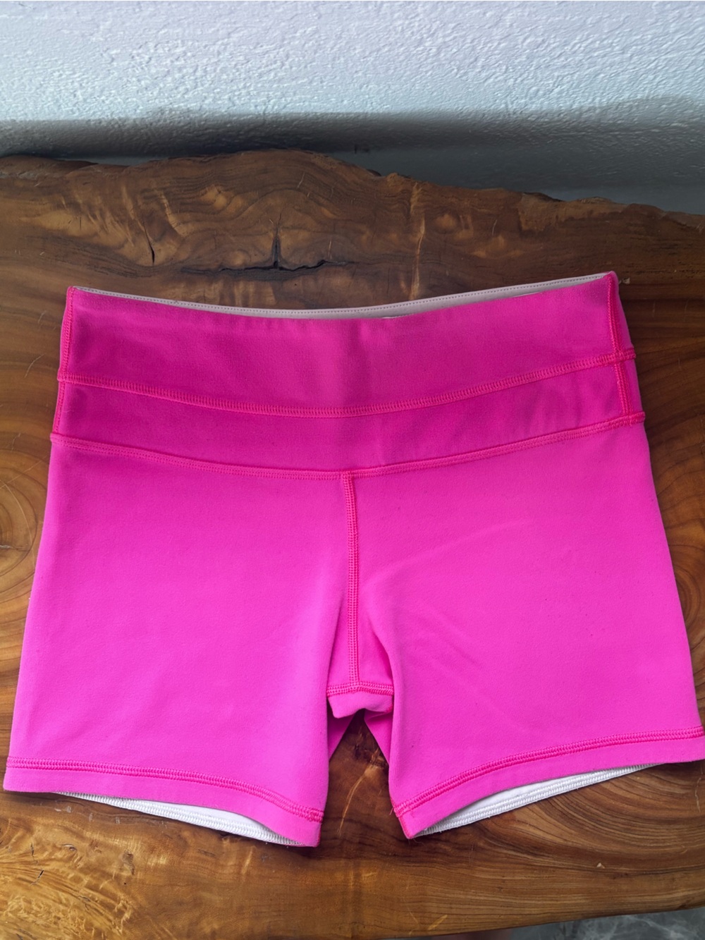 Lululemon Align High Rise Shorts Size 4 Sonic Pink